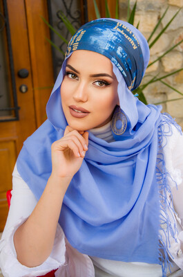 Bebe Mavi Yazı Desen Bandana Hijab - Thumbnail