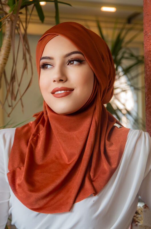 Kiremit Çapraz Bantlı Medium Size Hijab - Hazır Şal