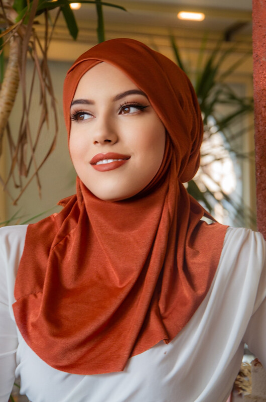 Aişe Tesettür - Kiremit Çapraz Bantlı Medium Size Hijab - Hazır Şal (1)