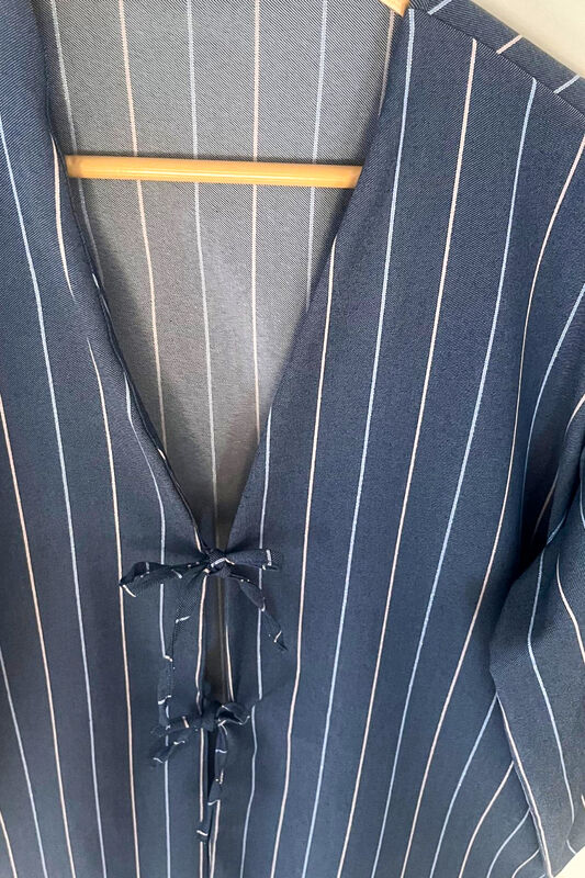 Kot Mavi Çizgili Önü Bağlamalı Kimono Tunik / 85 CM BOY